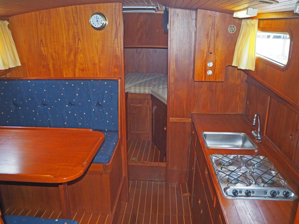 Fore ship, Accommodation